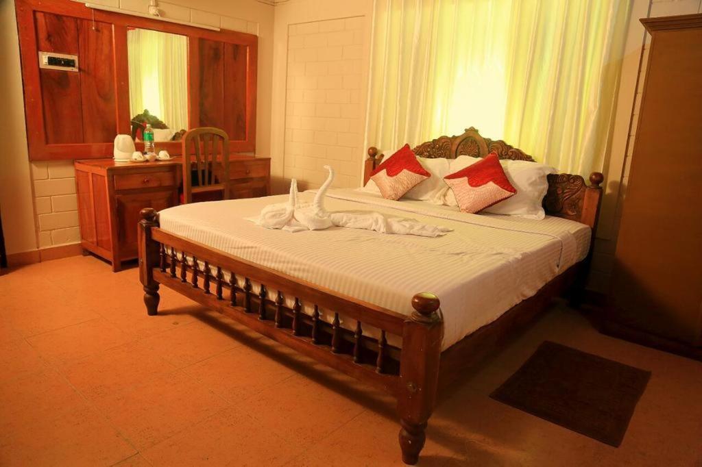 Emarald Wild West Hotel Sultan Bathery Esterno foto